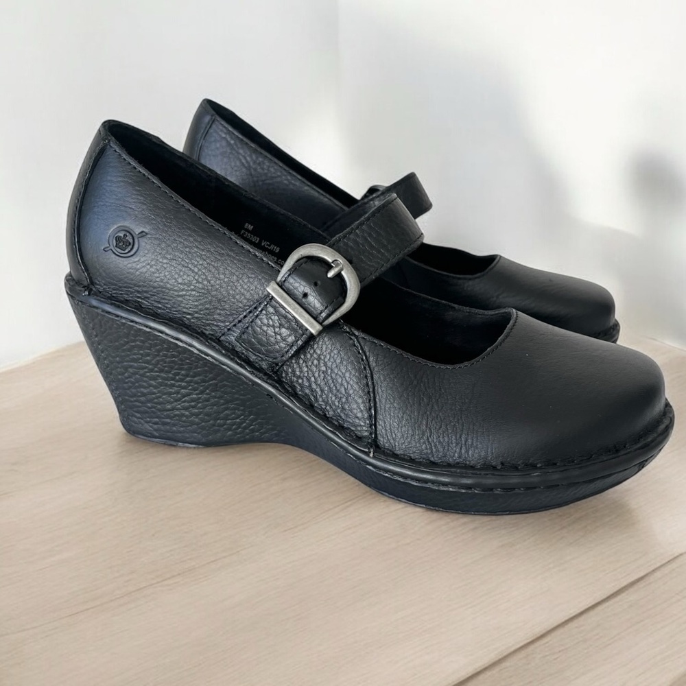 Born wedge Mary Jane shoes black leather 8